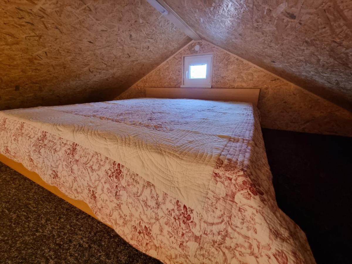 Domcek Pod Orechom Banská Štiavnica Exterior foto