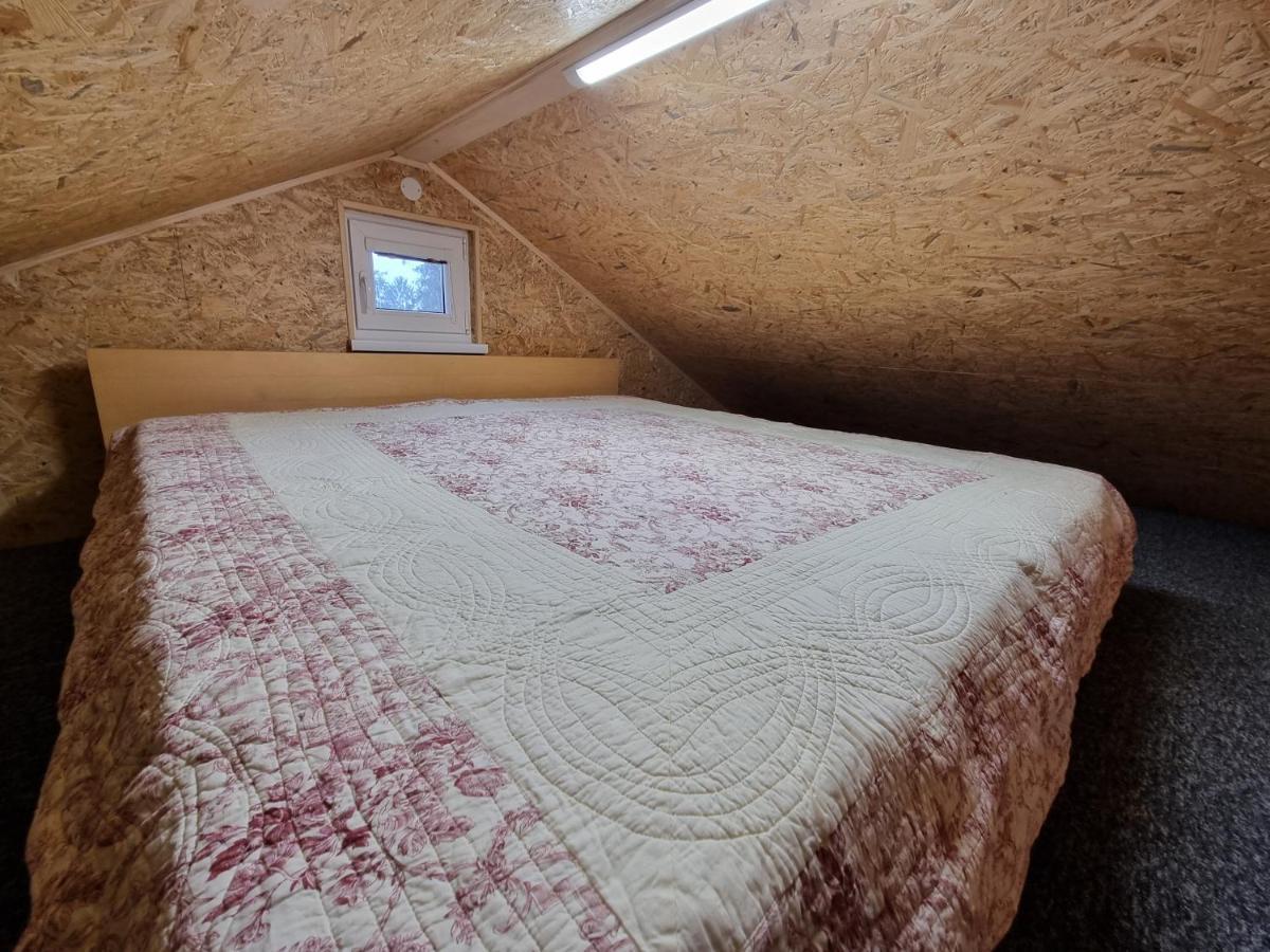 Domcek Pod Orechom Banská Štiavnica Exterior foto